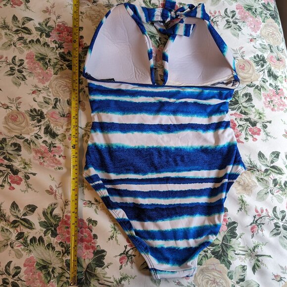 Sexy one-piece bathing suit 14 - Picture 2 of 9